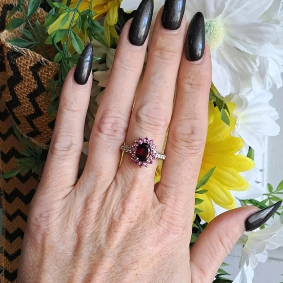 Wine Garnet & Natural White Zircon Sunburst Ring - Picture 3 of 8